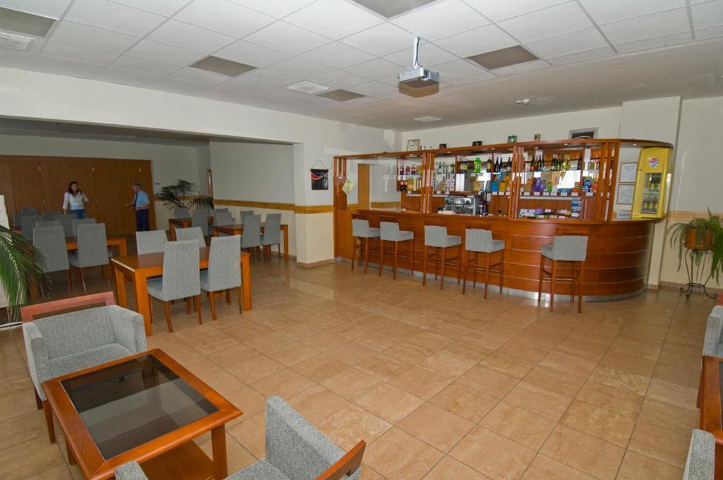 Károly Róbert Diákhotel Gyongyos Exterior foto